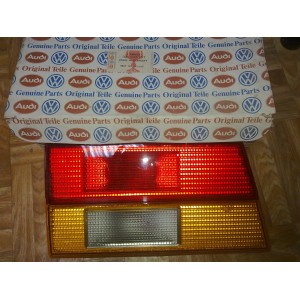 Tail lights with reversing and fog lights 321945107